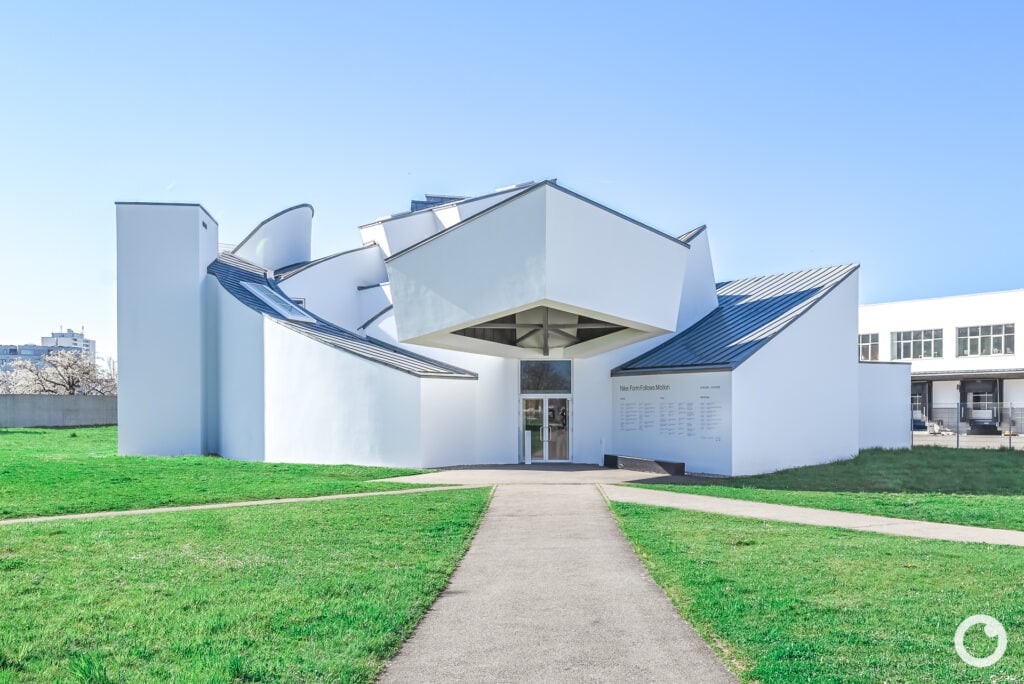 Außenansicht des Vitra Design Museums in Weil am Rhein, Bauherr Vitra AG, Architekt Frank Gehry, 1989. Foto: Bertrand Weiss, weissfotografie.com