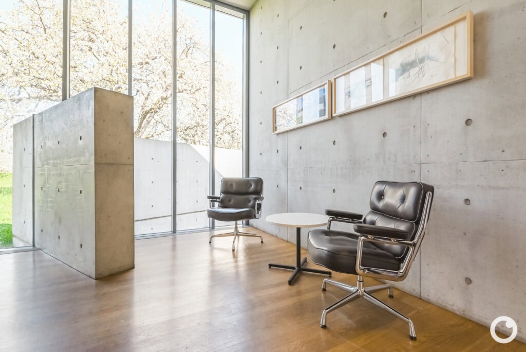 Innenansicht des Vitra Konferenzpavillons in Weil am Rhein, Bauherr Vitra Campus, Architekt Tadao Ando, 1993. Foto: Bertrand Weiss, weissfotografie.com