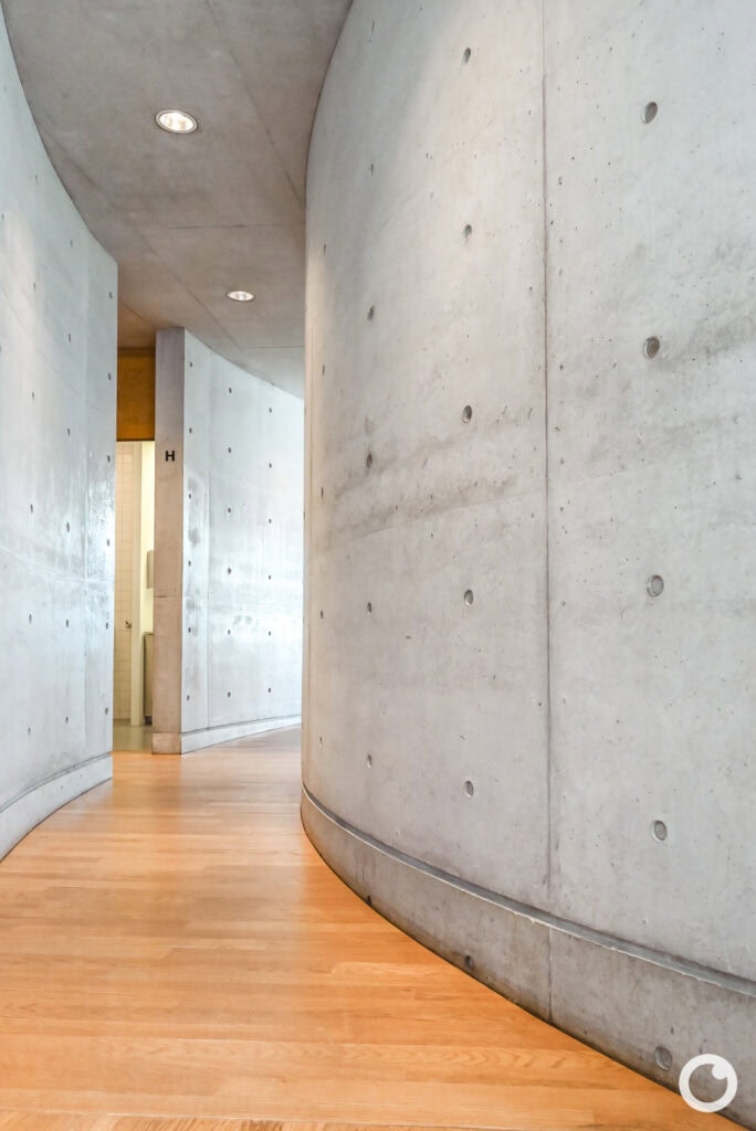 Innenansicht des Vitra Konferenzpavillons in Weil am Rhein, Bauherr Vitra Campus, Architekt Tadao Ando, 1993. Foto: Bertrand Weiss, weissfotografie.com