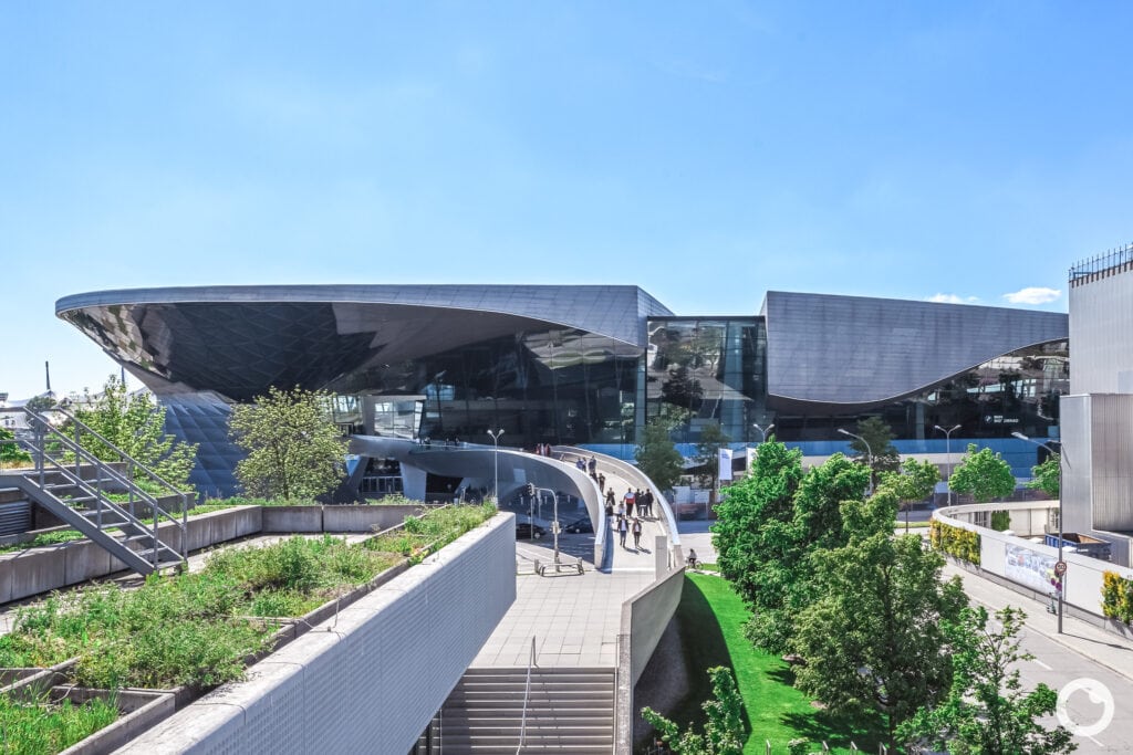 Außenansicht der BMW Welt in München, Bauherr BMW Group, Architekten Coop Himmelb(l)au, 2007. Foto: Bertrand Weiss, weissfotografie.com