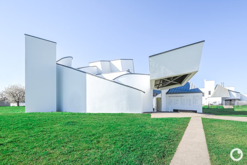 Außenansicht des Vitra Design Museums in Weil am Rhein, Bauherr Vitra AG, Architekt Frank Gehry, 1989. Foto: Bertrand Weiss, weissfotografie.com
