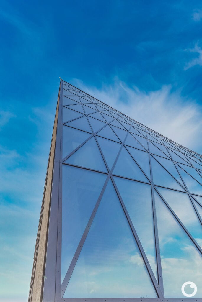 Außenansicht des Bürogebäudes Schnewlinstraße 12 in Freiburg, STRABAG Real Estate, hotz+architekten, 2017. Foto: Bertrand Weiss, weissfotografie.com