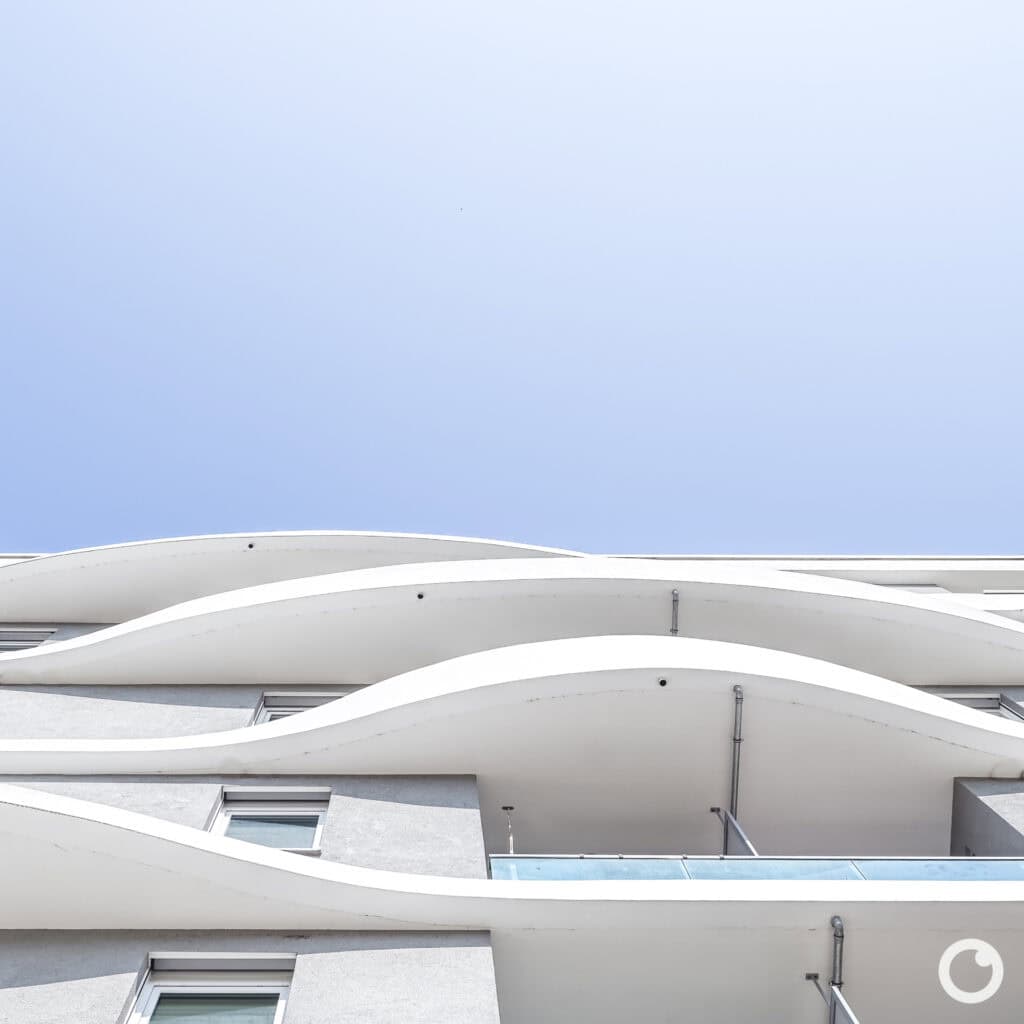 Außenansicht des Wohn- und Geschäftshauses „student@home“ in Freiburg, Bauherr ImmoTrend GmbH, Architekten Kühnl + Schmidt Architekten AG, 2018. Foto: Bertrand Weiss, weissfotografie.com