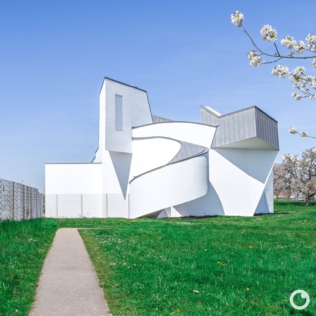 Außenansicht des Vitra Design Museums in Weil am Rhein, Bauherr Vitra AG, Architekt Frank Gehry, 1989. Foto: Bertrand Weiss, weissfotografie.com