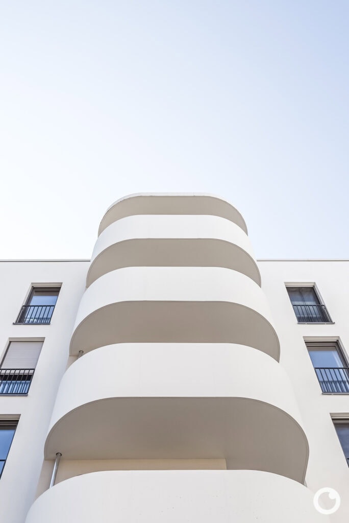 Außenansicht des Wohnbaus am Güterbahnhof Nord in Freiburg, Bauherr Ed. Züblin AG, Architekten AS+P Albert Speer + Partner GmbH, Fertigstellung 2024. Foto: Bertrand Weiss, weissfotografie.com