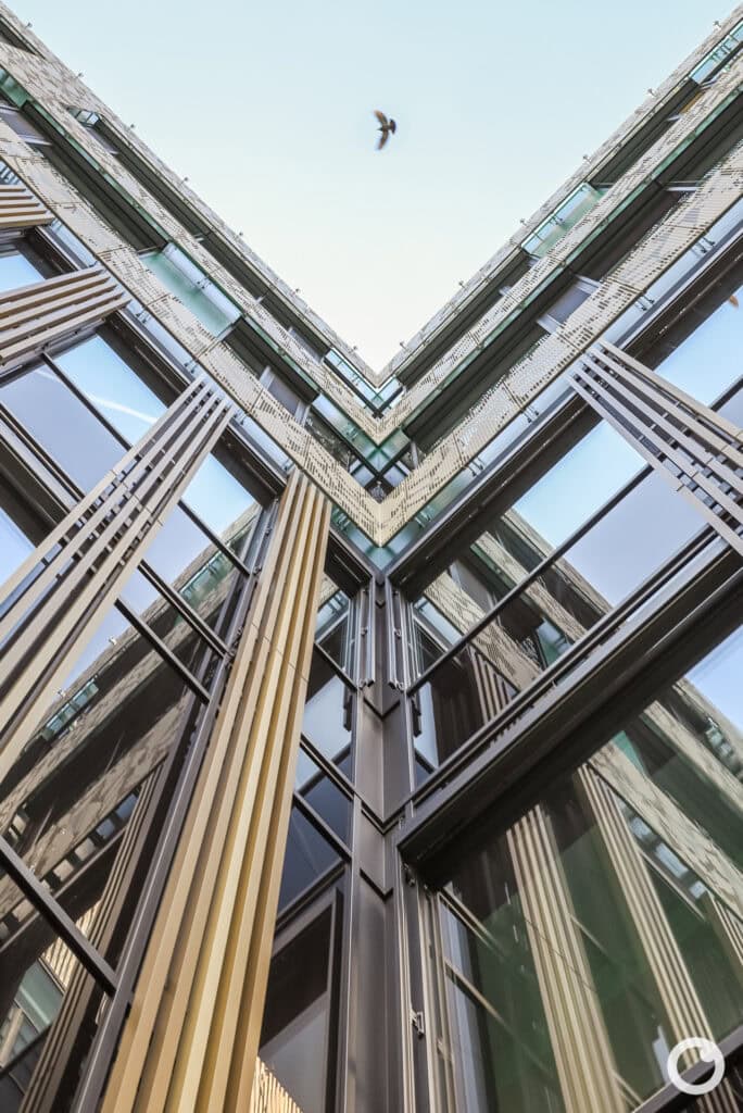 Außenansicht der Kinder- und Jugendklinik in Freiburg, Bauherr Universitätsklinikum Freiburg, Architekten Heinle, Wischer und Partner, 2017. Foto: Bertrand Weiss, weissfotografie.com