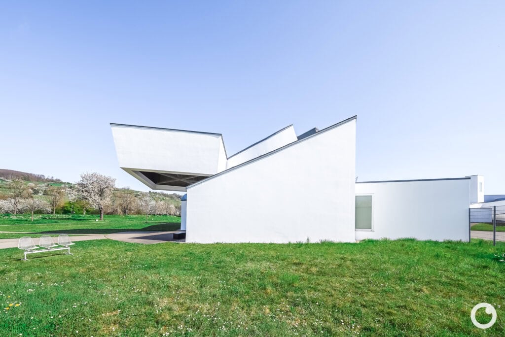 Außenansicht des Vitra Design Museums in Weil am Rhein, Bauherr Vitra AG, Architekt Frank Gehry, 1989. Foto: Bertrand Weiss, weissfotografie.com