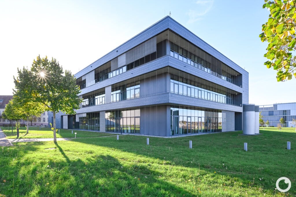 Forschungszentrum Technische Universität Freiburg in Freiburg, ArGe Architekten, 2017. Foto: Bertrand Weiss, weissfotografie.com